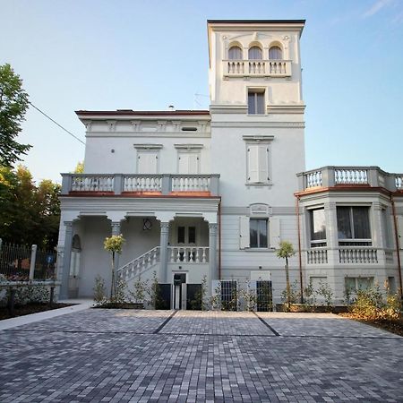 Villa Benatti Карпи Екстериор снимка